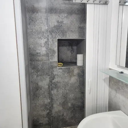 Della Zia Gargano Apartment